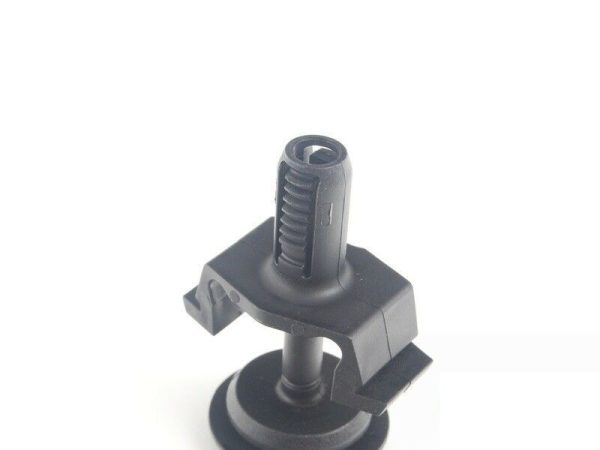 NEW GENUINE MERCEDES BENZ MB TOP RADIATOR RUBBER MOUNT RETAINING CLIP A0009912195 - Image 3