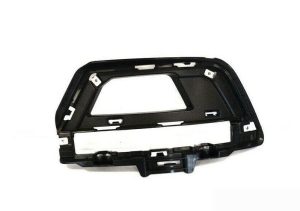NEW GENUINE MERCEDES BENZ W204 C63 AMG FRONT BUMPER GRILLE COVER TRIM RIGHT O/S A2048850924