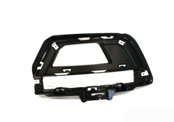 NEW GENUINE MERCEDES BENZ W204 C63 AMG FRONT BUMPER GRILLE COVER TRIM RIGHT O/S A2048850924