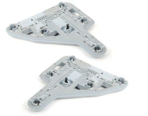 NEW GENUINE MERCEDES BENZ C W203 TAIL LIGHT LAMP SOCKET LEFT N/S RIGHT O/S SET