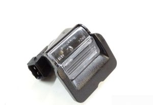 NEW GENUINE POLO HATCHBACK 1995-2000 LICENCE NUMBER PLATE LIGHT 6N0943021C