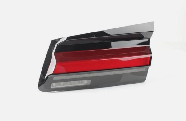 NEW GENUINE BMW 5 G30 Rear Right Trunk Bootlid Taillight Lamp 63215A38AF4 - Image 2