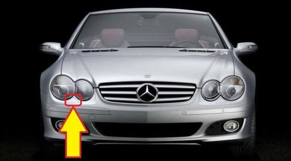 NEW GENUINE MERCEDES BENZ SL CLASS R230 HEADLIGHT WASHER COVER CAP RIGHT O/S A23088506819999 - Image 3