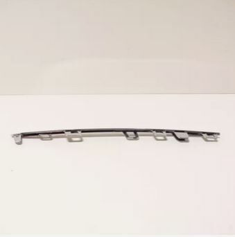 NEW GENUINE MERCEDES BENZ C CLASS W205 FRONT RIGHT GRILLE TRIM A2058880373 - Image 2