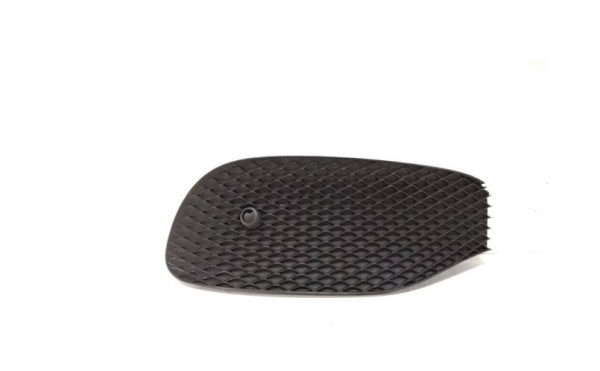 NEW GENUINE MERCEDES BENZ E CLASS W213 FRONT BUMPER LOWER GRILL RIGHT O/S A2138851600 - Image 2