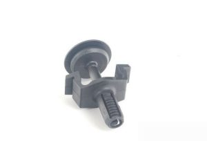 NEW GENUINE MERCEDES BENZ MB TOP RADIATOR RUBBER MOUNT RETAINING CLIP A0009912195