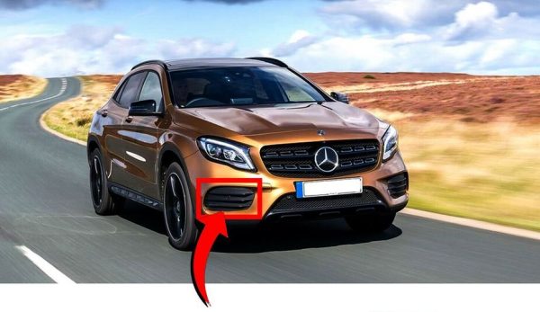 NEW GENUINE MERCEDES BENZ GLA X156 FRONT AMG BUMPER GRILL RIGHT O/S A1568858800 - Image 2