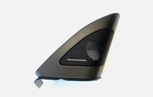 BMW GENUINE NEW E81 E82 E88 FRONT DOOR SPEAKER TWEETER COVER HARMAN KARDON RIGHT 51337270890