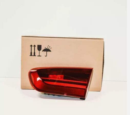 BMW NEW GENUINE 1 SERIES F20 F21 LCI Rear Light In Trunk Lid, right 63217456504 - Image 2