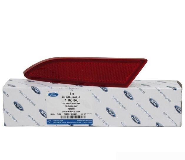 NEW GENUINE FORD FOCUS 2011-2015 REAR BUMPER LOWER REFLECTOR LEFT RIGHT PAIR SET - Image 3