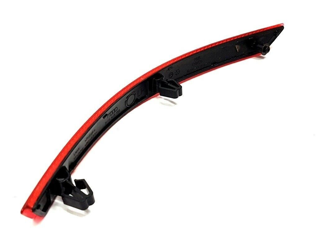 NEW GENUINE AUDI RS4 2018- REAR BUMPER OUTER REFLECTOR LEFT N/S 8W0945105E - Image 3
