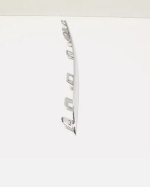 NEW GENUINE MERCEDES-BENZ C-CLASS W205 FRONT LEFT GRILLE TRIM A2058880173 - Image 2