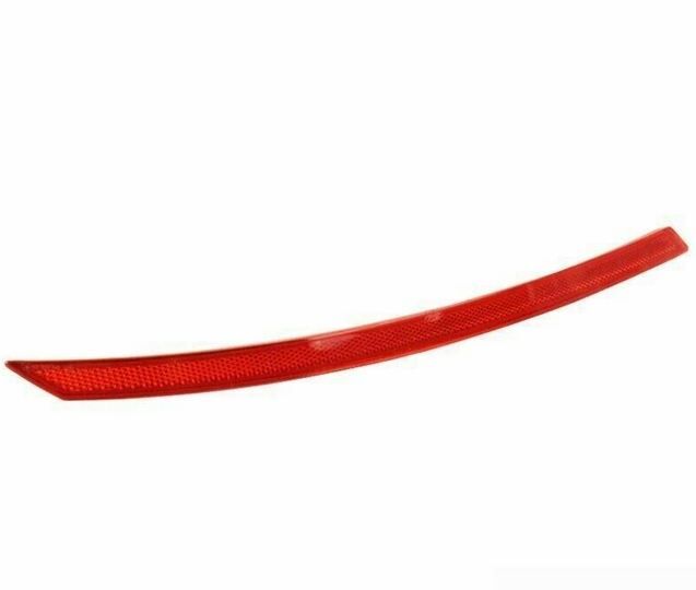 NEW GENUINE FORD FOCUS ST ESTATE 2012- REAR BUMPER LOWER REFLECTOR RIGHT O/S 1803910 - Image 4