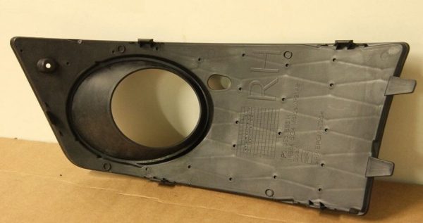 NEW GENUINE SEAT LEON CUPRA FR 06-13 FRONT N/S LEFT FOG LIGHT GRILL BLACK 1P0853665P9B9 - Image 3
