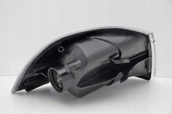 BLACK Clear OE Look Front Left Turnsignals For Volvo S40 / V40 MK1 1996-1999 - Image 3