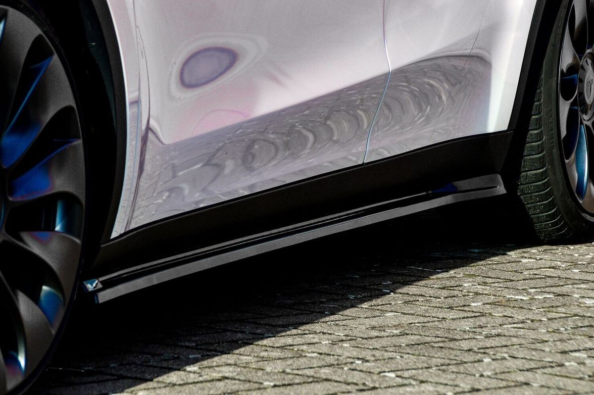 Performance Side skirts addons / Blades / diffusers / sill covers For Tesla Model Y + Performance 2020+