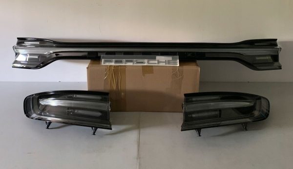 GTS Facelift Look Smoked Taillights set For Porsche Macan MK1 19-23